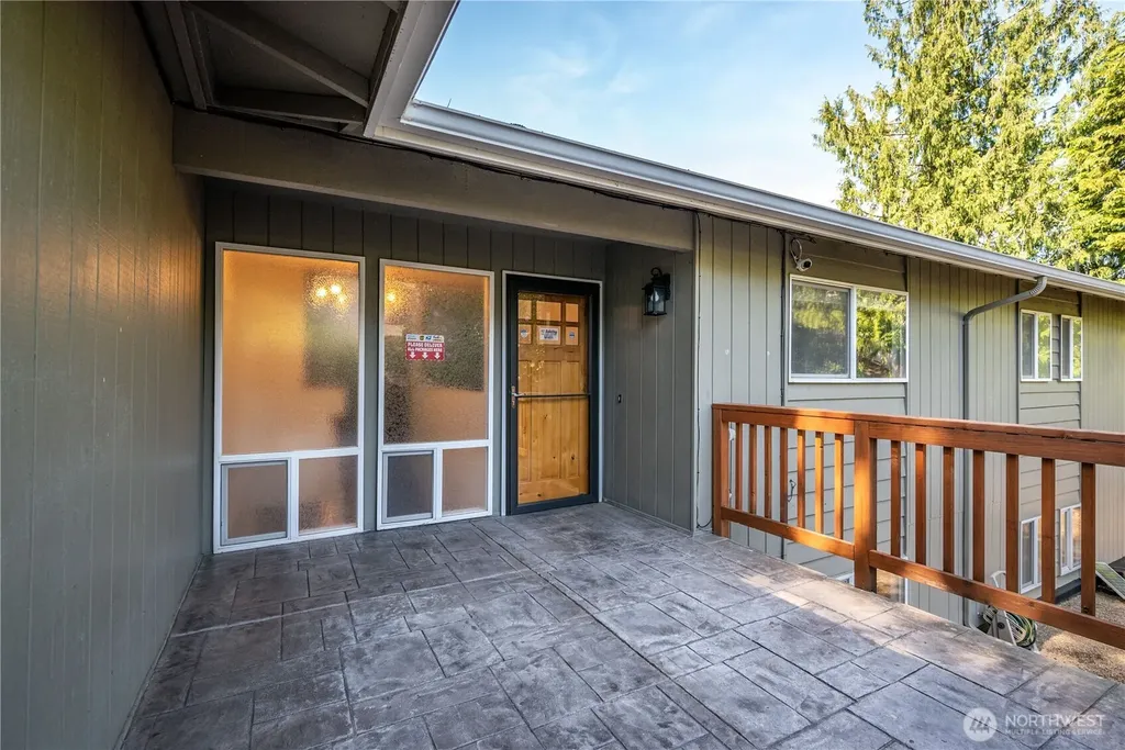 2441 W Lynnwood Drive Longview WA 98632