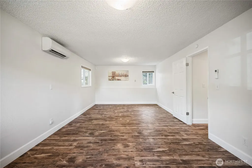 2441 W Lynnwood Drive Longview WA 98632