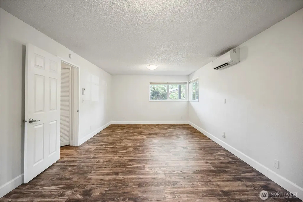 2441 W Lynnwood Drive Longview WA 98632
