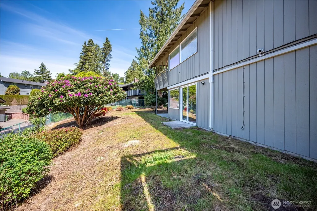 2441 W Lynnwood Drive Longview WA 98632