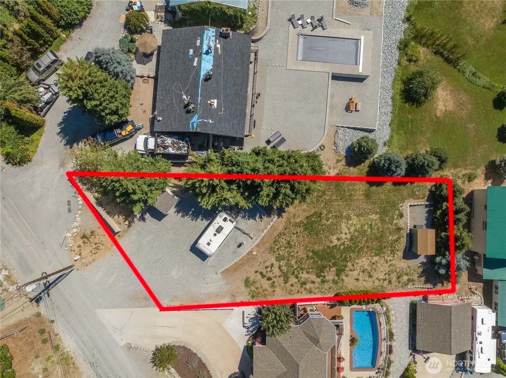 327 Lakeshore Drive Manson WA 98831