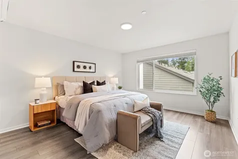 13628 Manor Way Lynnwood WA 98087