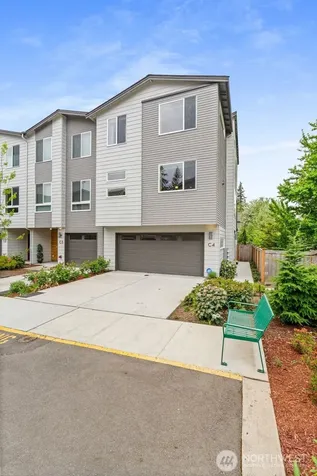 13628 Manor Way Lynnwood WA 98087