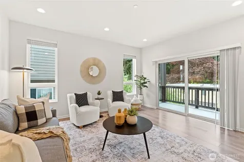 13628 Manor Way Lynnwood WA 98087