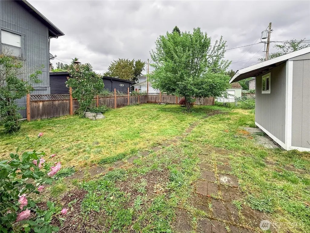 510 4th Ave S Kent WA 98032