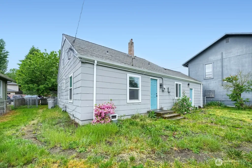 510 4th Ave S Kent WA 98032