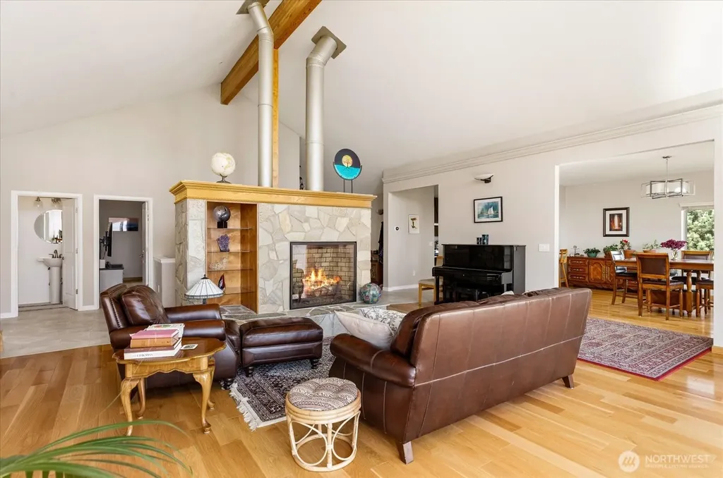 2364 Strawberry Point Road Oak Harbor WA 98277