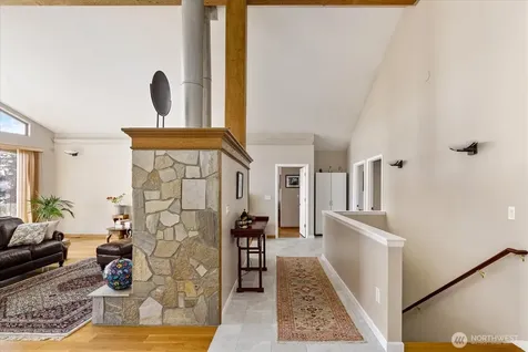 2364 Strawberry Point Road Oak Harbor WA 98277