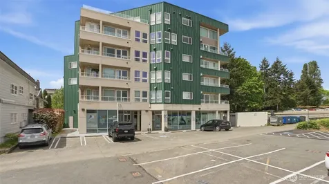 4528 8th Avenue NE Seattle WA 98105