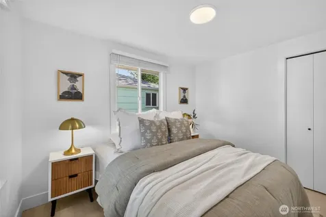 3402 48th Avenue SW Seattle WA 98116
