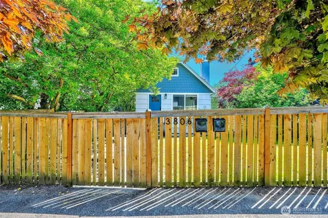3806 35th Avenue W Seattle WA 98199