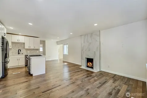 3806 35th Avenue W Seattle WA 98199