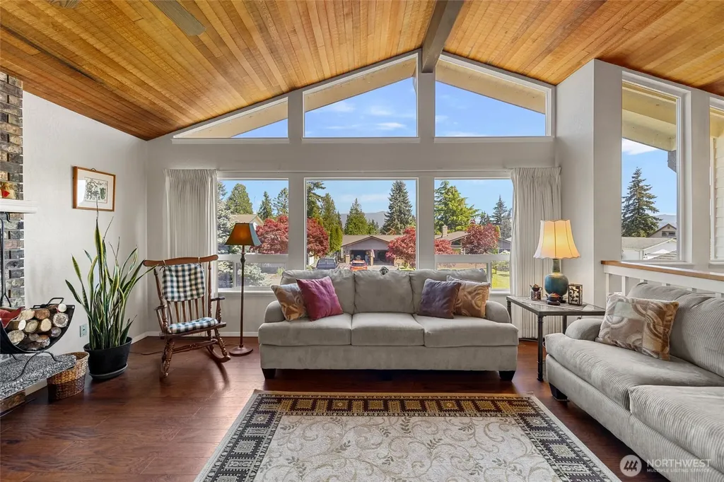 12472 Eagle Drive Burlington WA 98233