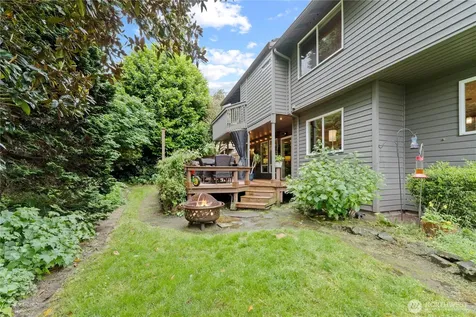 750 Kalmia Court NW Issaquah WA 98027