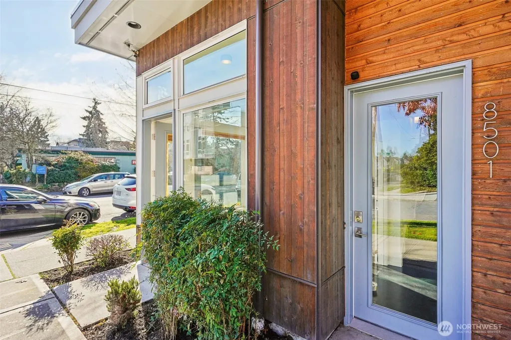 8501 14th Avenue NW Seattle WA 98117