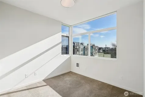 8501 14th Avenue NW Seattle WA 98117