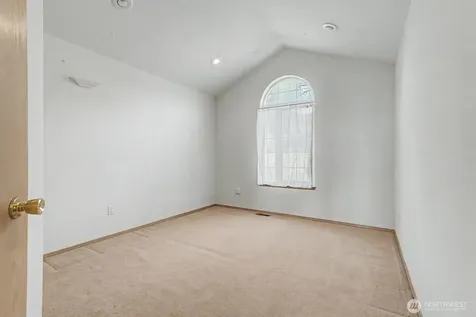 313 Peach Avenue Sunnyside WA 98944