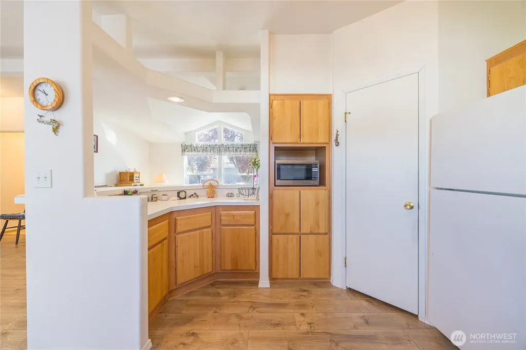 541 N 7th Sequim WA 98382