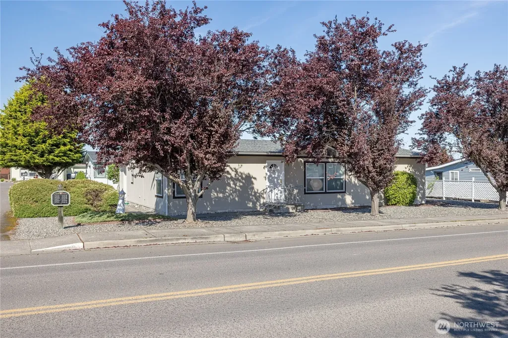 541 N 7th Sequim WA 98382