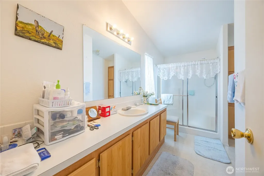 541 N 7th Sequim WA 98382