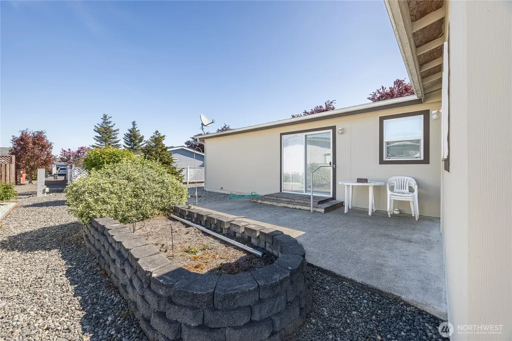 541 N 7th Sequim WA 98382