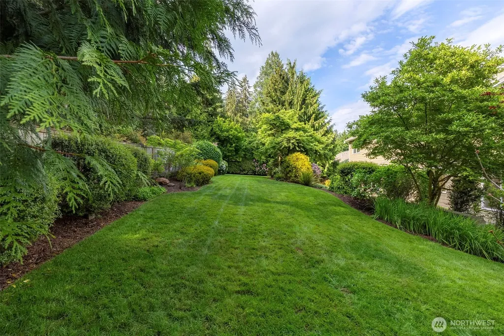11602 12th Avenue Ct NW Gig Harbor WA 98332