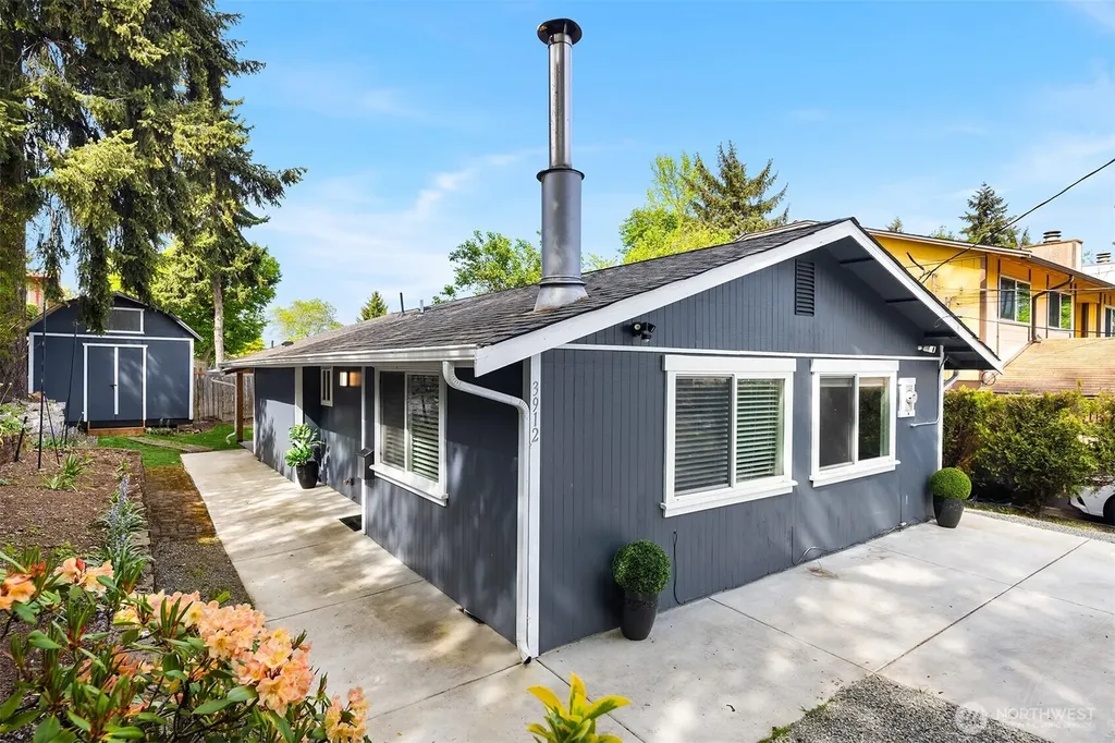 3912 S Orcas Street Seattle WA 98118