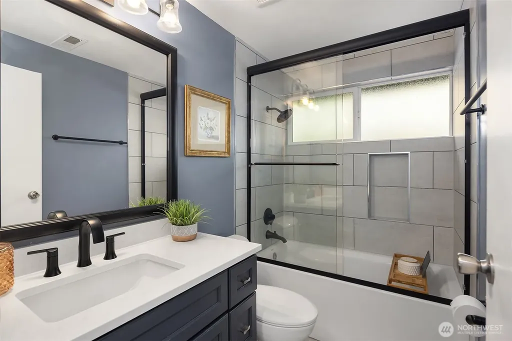 3912 S Orcas Street Seattle WA 98118