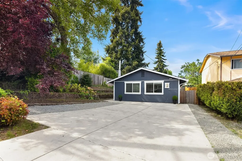 3912 S Orcas Street Seattle WA 98118