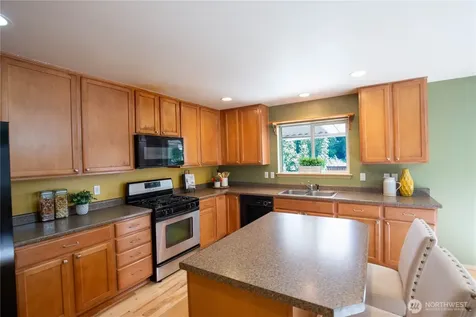 33219 41st Place S Federal Way WA 98001