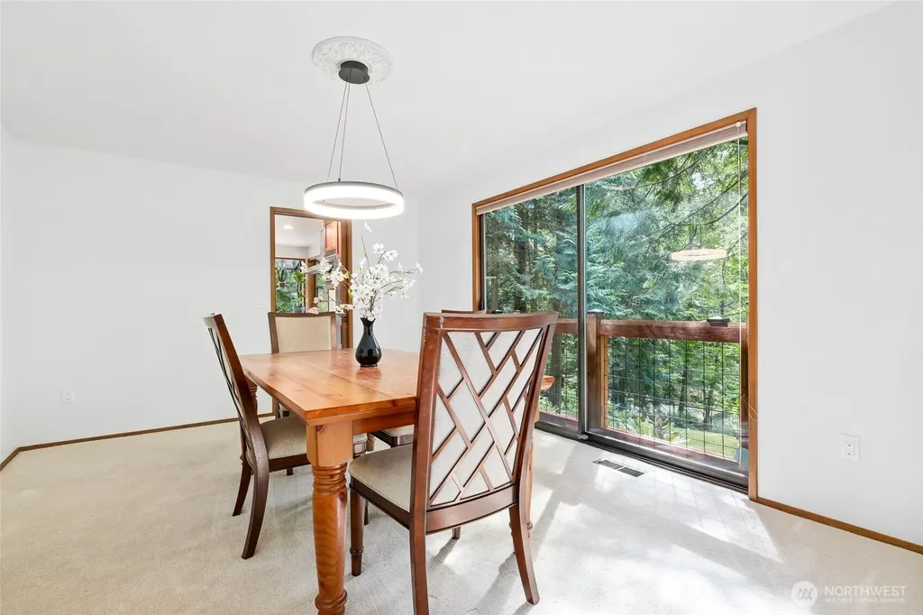 3903 142nd Place NE Bellevue WA 98007