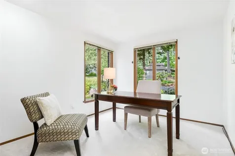 3903 142nd Place NE Bellevue WA 98007