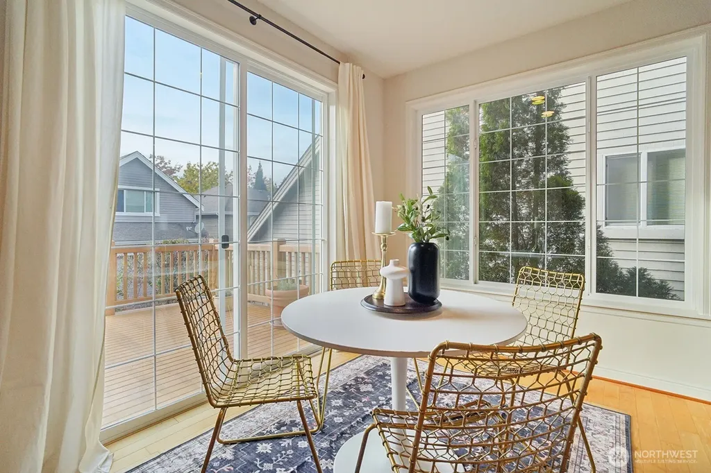 2038 30th Lane NE Issaquah WA 98029