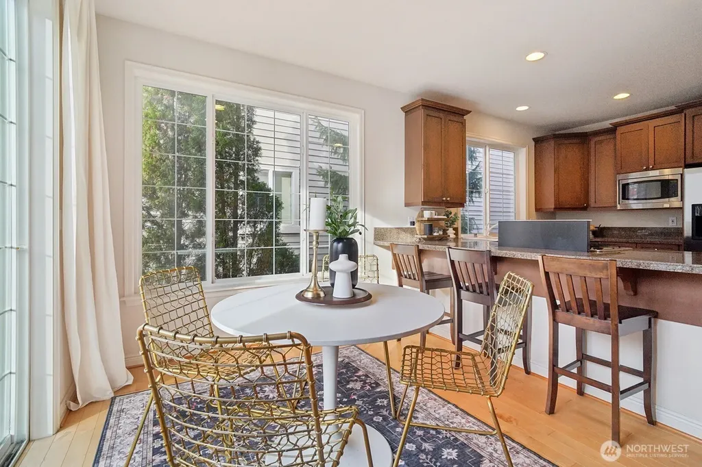2038 30th Lane NE Issaquah WA 98029