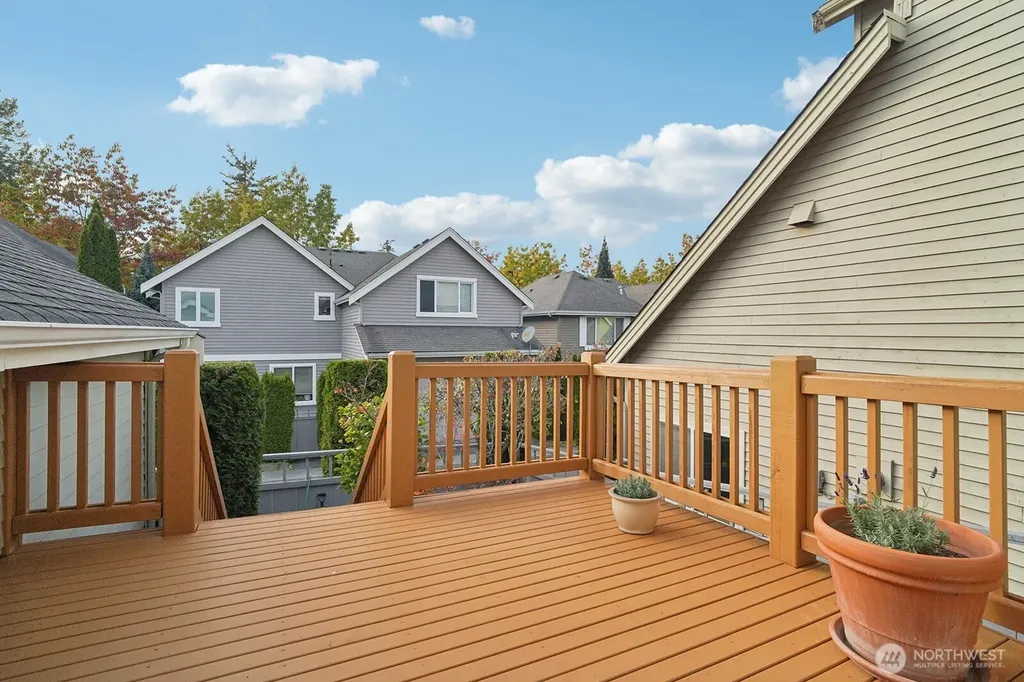 2038 30th Lane NE Issaquah WA 98029