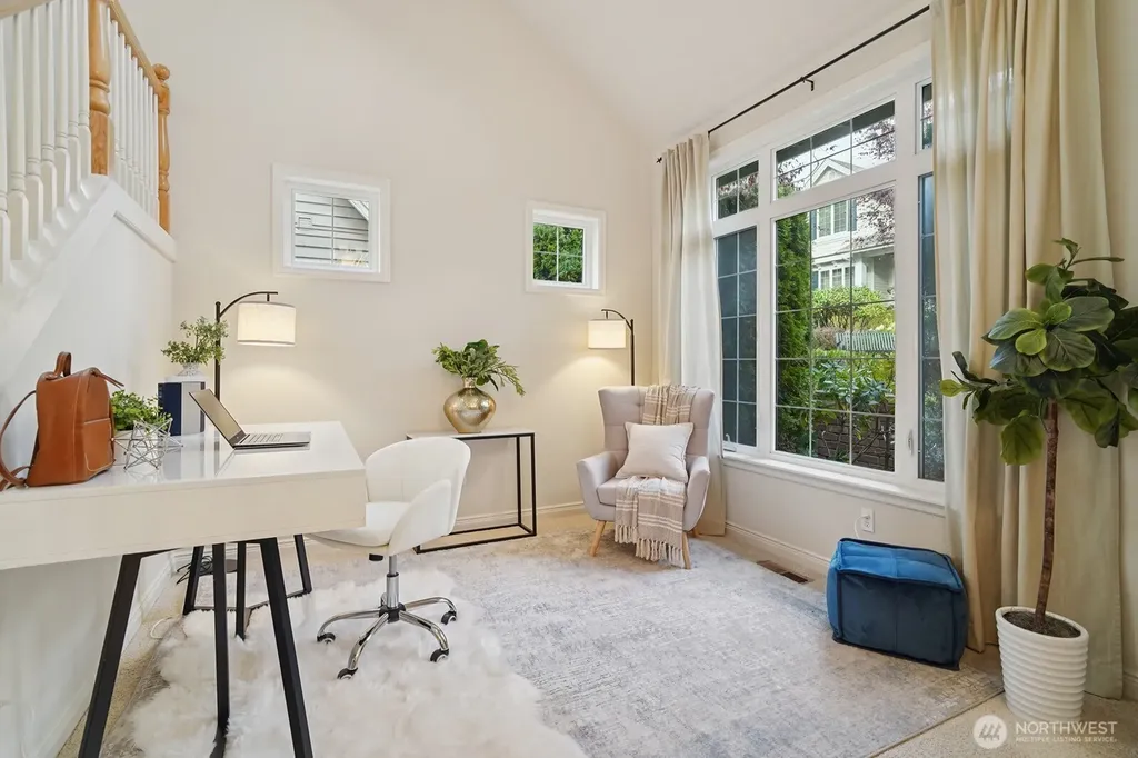 2038 30th Lane NE Issaquah WA 98029