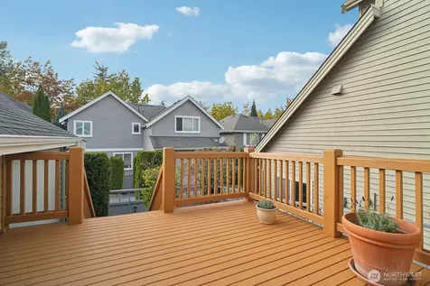 2038 30th Lane NE Issaquah WA 98029