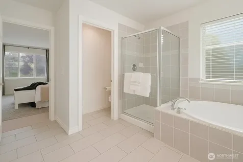 2038 30th Lane NE Issaquah WA 98029