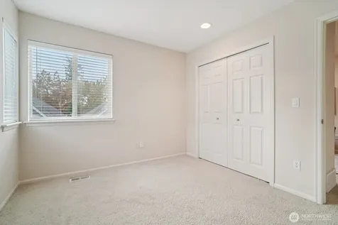 2038 30th Lane NE Issaquah WA 98029