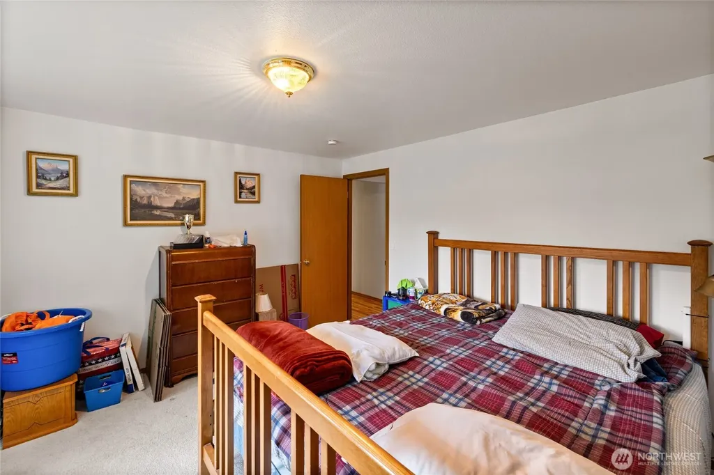 921 Erin Lane W Eatonville WA 98328