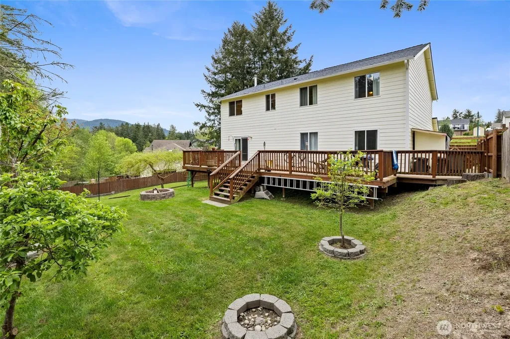 921 Erin Lane W Eatonville WA 98328