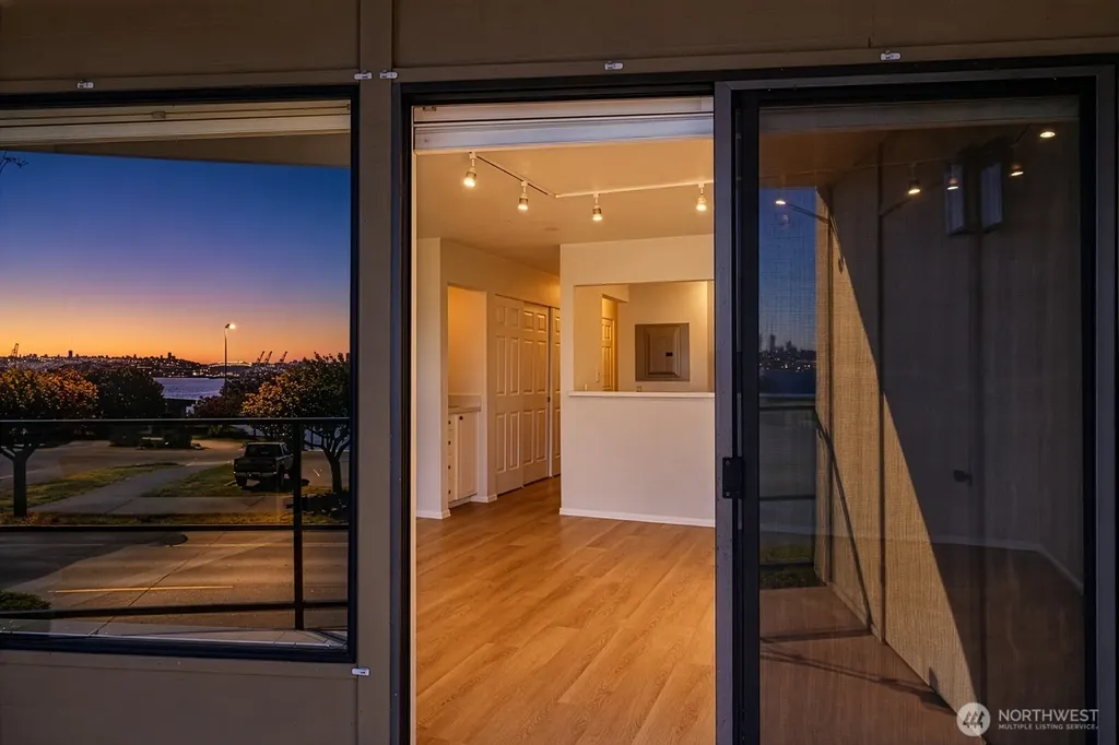 1221 Harbor Avenue SW Seattle WA 98116