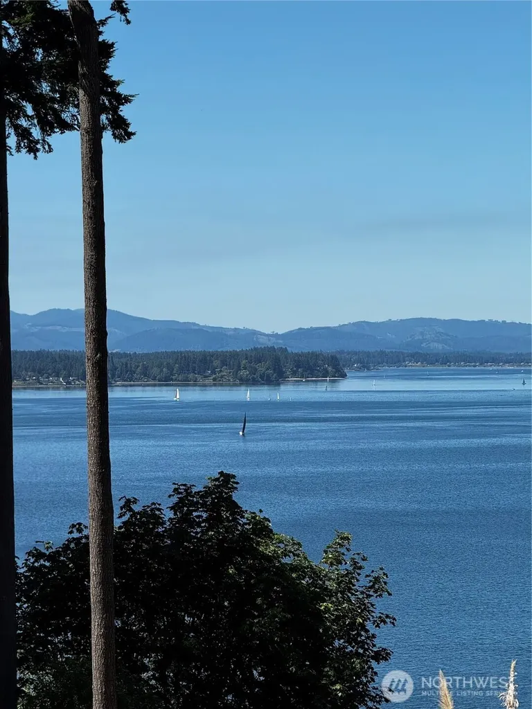 6902 190th Avenue SW Longbranch WA 98351