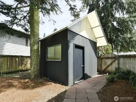 35023 18th Avenue SW Federal Way WA 98023