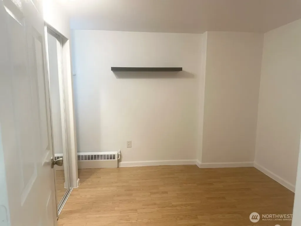 4207 S Bateman Street Seattle WA 98118