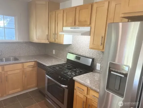 4207 S Bateman Street Seattle WA 98118