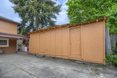 4207 S Bateman Street Seattle WA 98118