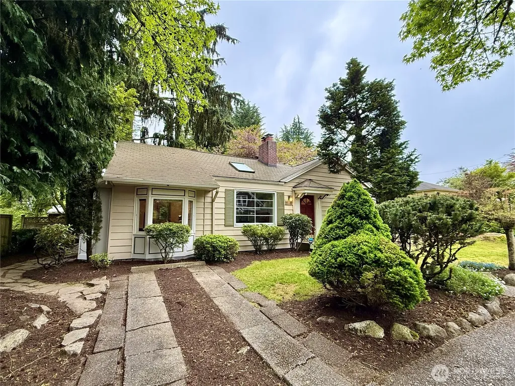 2113 NE 81st Place Seattle WA 98115