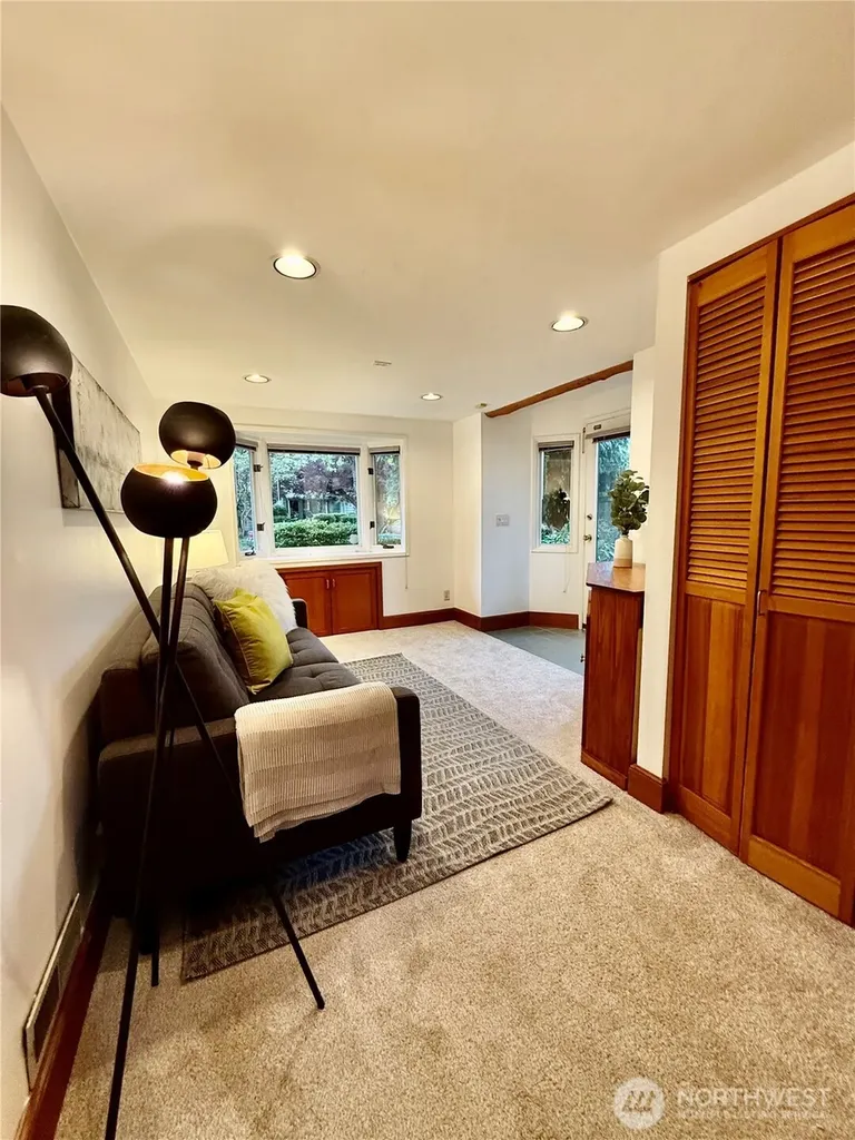 2113 NE 81st Place Seattle WA 98115