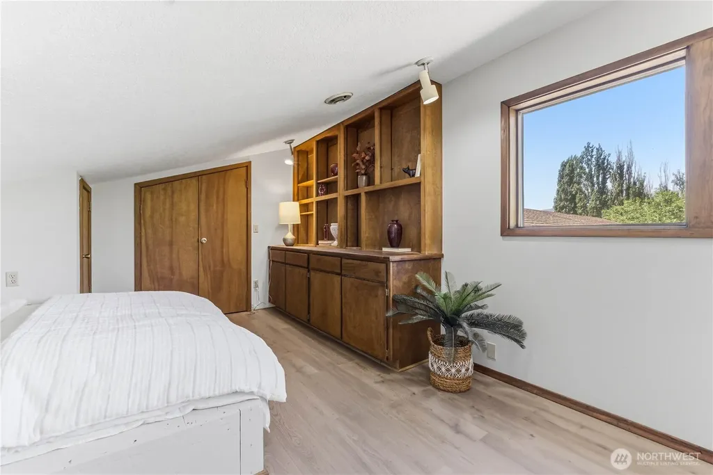 225 19th Street NE East Wenatchee WA 98802